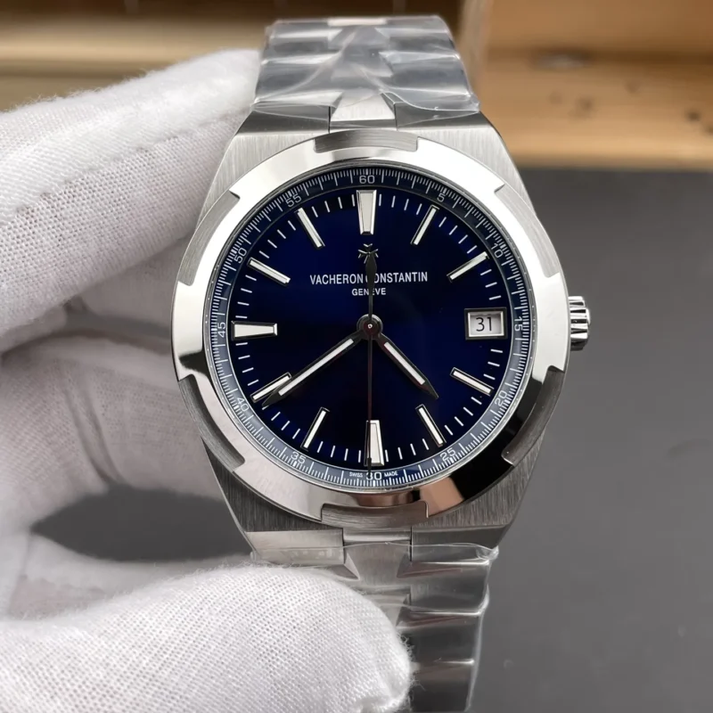 img01_1516_PPF_江诗丹顿_纵横四海系列_4500V蓝盘钢带正装款_41mm_5100机芯.webp Vacheron Constantin Overseas Blue Dial 41mm