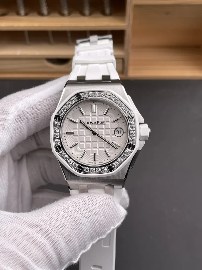 AP Royal Oak 67540 Diamond Bezel 37mm