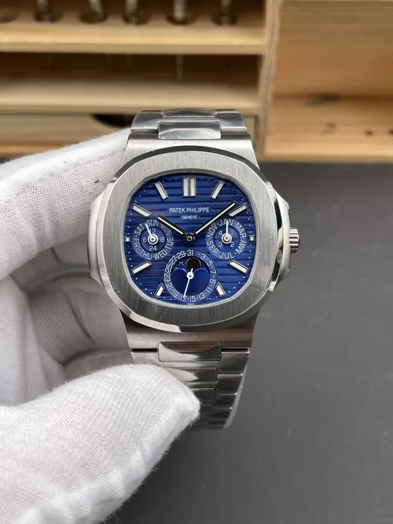Patek Philippe Nautilus 5740 Blue Dial 40mm