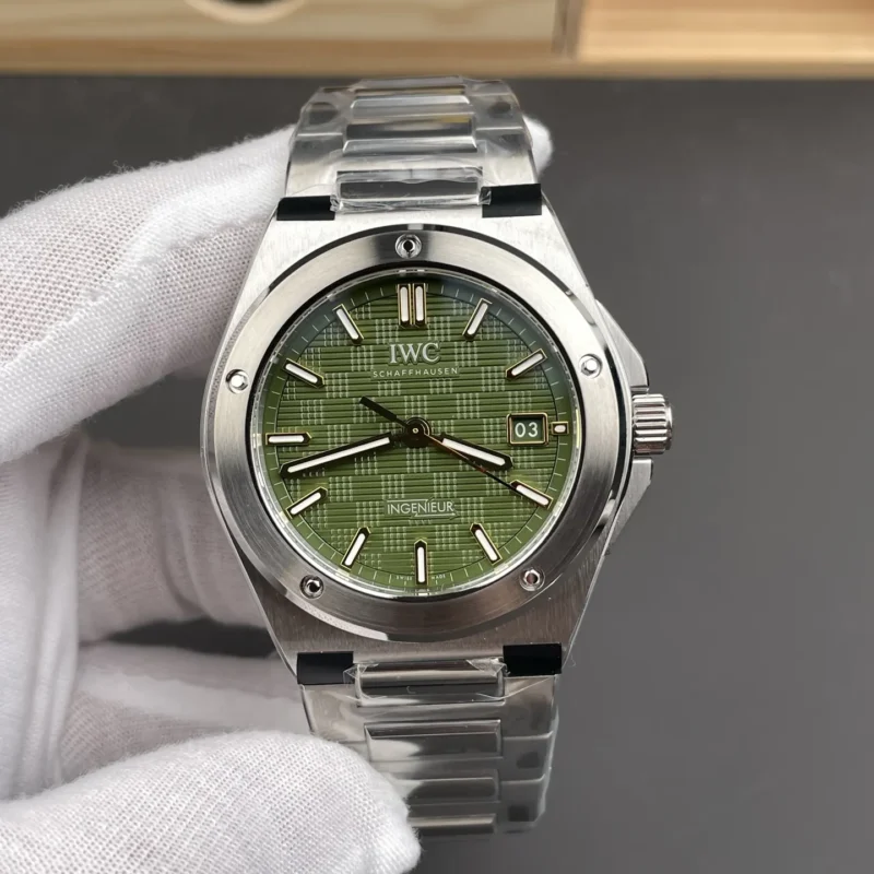 IWC Ingenieur Avocado Green 40mm