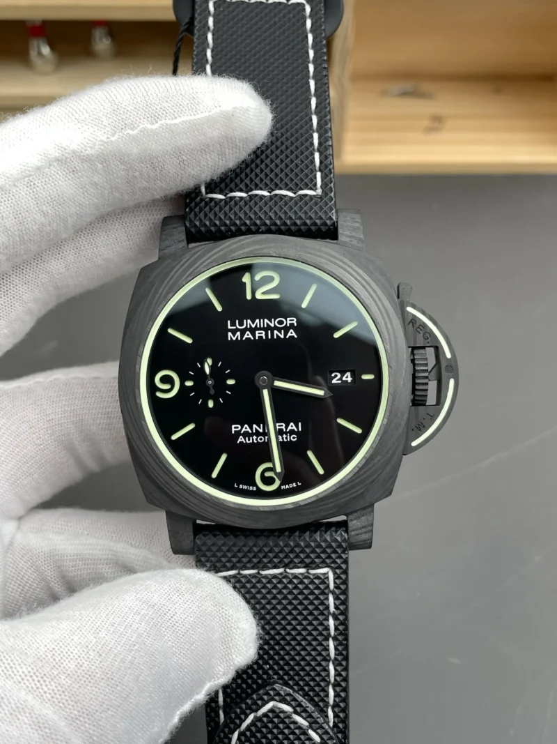 Panerai Luminor PAM1118 Carbon Fiber 44mm