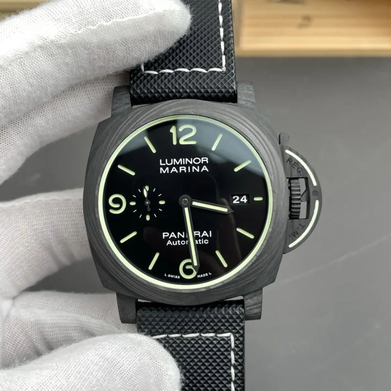 Panerai Luminor PAM1118 Carbon Fiber 44mm
