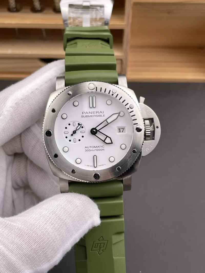 Panerai Submersible Submersible PAM1226 44mm