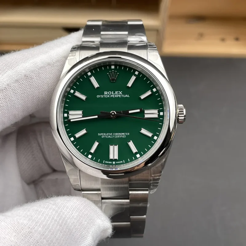 img01_1905_VS_劳力士_日志型_蚝式恒动_日志绿盘_41mm_丹东3230机芯.webp Rolex Datejust Green Dial 41mm