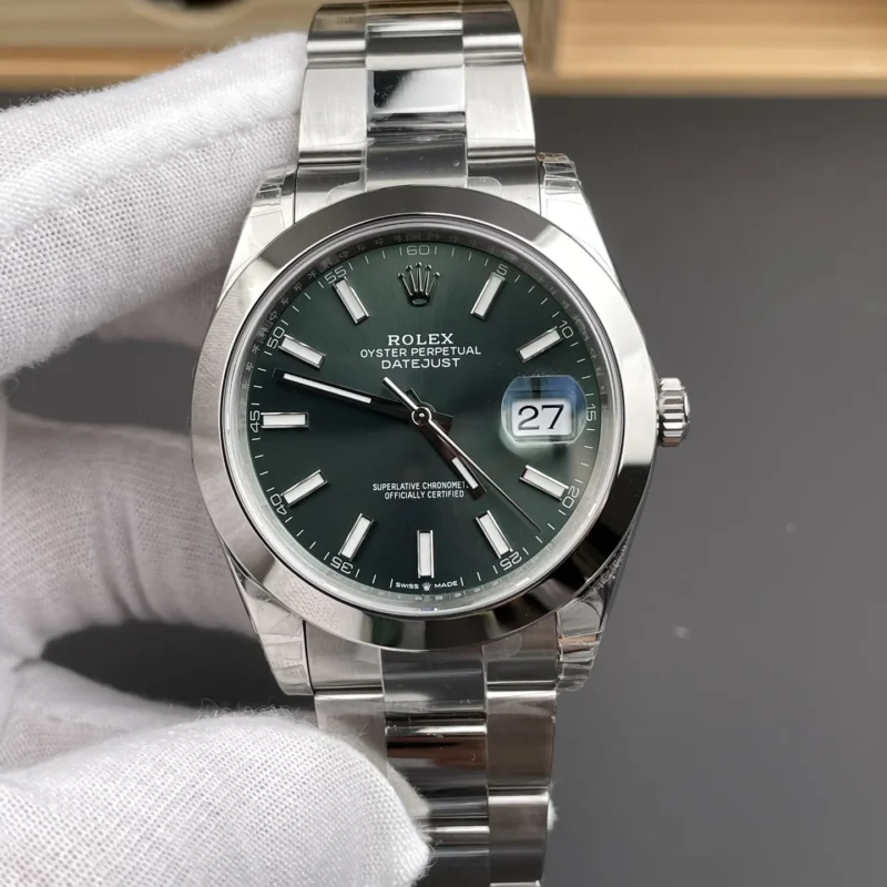 img01_2009_VS_劳力士_日志型_绿日志_光圈板链_41mm_3235机芯.webp Rolex Datejust Oyster Bracelet 41mm