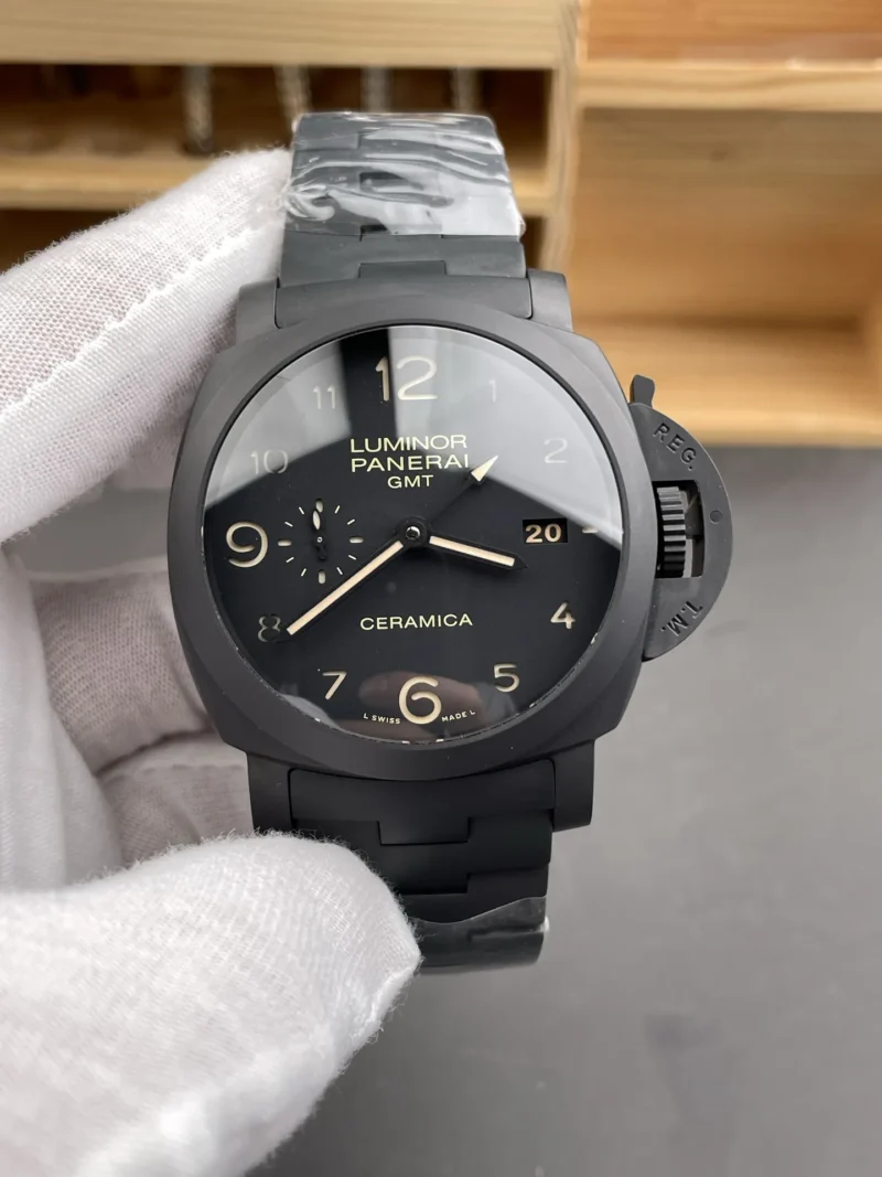 Panerai Luminor PAM438 Ceramic 44mm