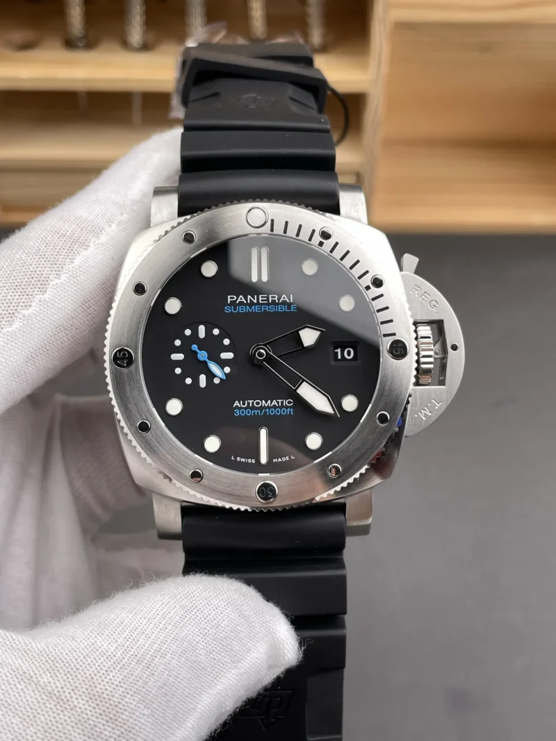 Panerai Submersible Submersible PAM1222 Black Dial 44mm