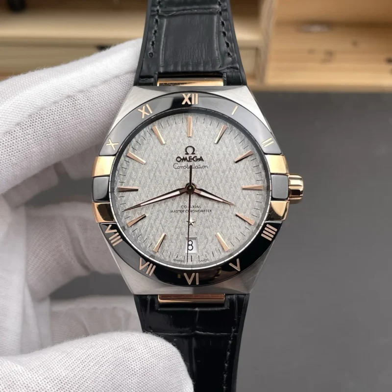 img01_2083_VS_欧米茄_星座系列_五代星座_间金玫瑰金_格子纹_41mm_8900机芯.webp Omega Constellation Rose Gold 41mm