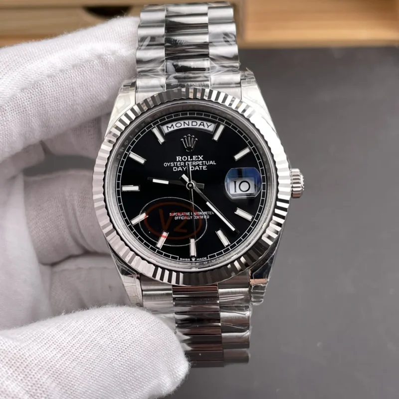 img01_2129_VS_劳力士_星期日志_DD_黑条丁刻度_V2版_40mm_丹东3255机芯.webp Rolex Day-Date Black 40mm