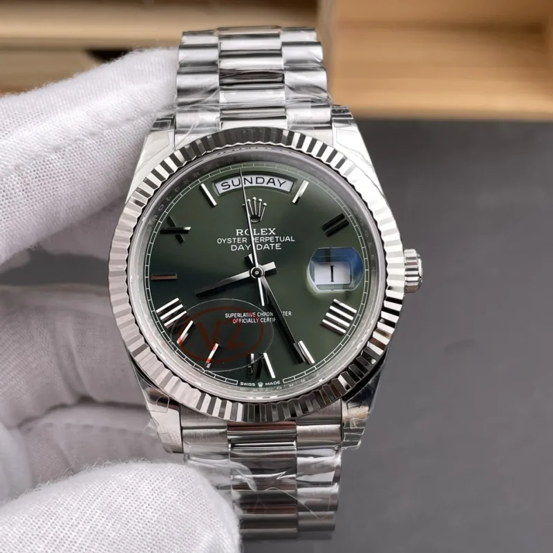 img01_2134_VS_劳力士_星期日志_DD_绿罗马刻度_V2版_40mm_丹东3255机芯.webp Rolex Day-Date Green 40mm