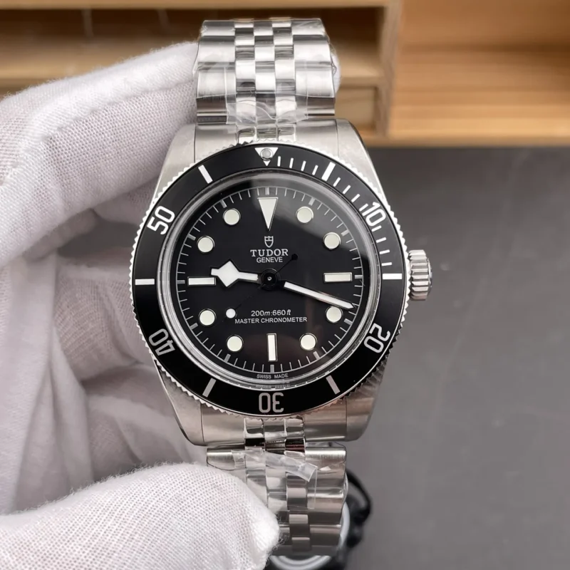 img01_2226_ZF_帝舵_碧湾系列_M7941A1A0黑盘款_41mm_2824机芯.webp Tudor Black Bay M7941 A1 A0 Black dial 41mm