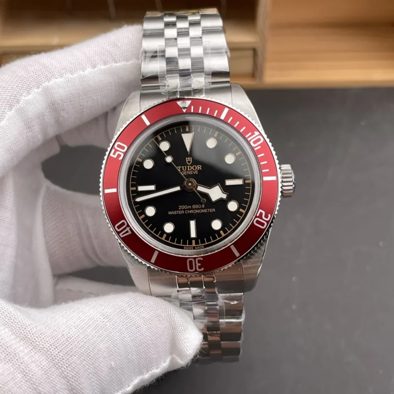 img01_2227_ZF_帝舵_碧湾系列_M7941A1A0红圈黑盘款_41mm_2824机芯.webp Tudor Black Bay M7941 A1 A0 Black dial 41mm