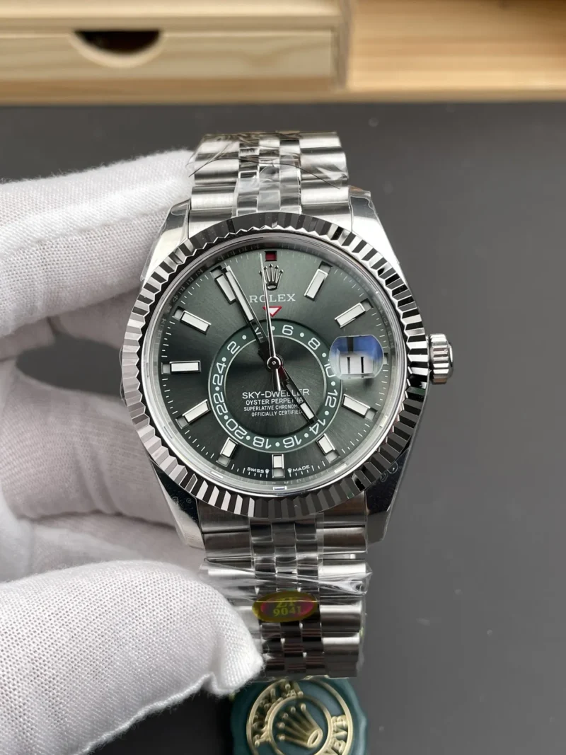 Rolex Sky-Dweller Green 42mm