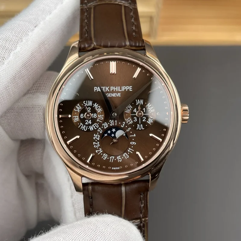 img01_3000_3K_百达翡丽_5327_40mm.webp Patek Philippe 5327 40mm