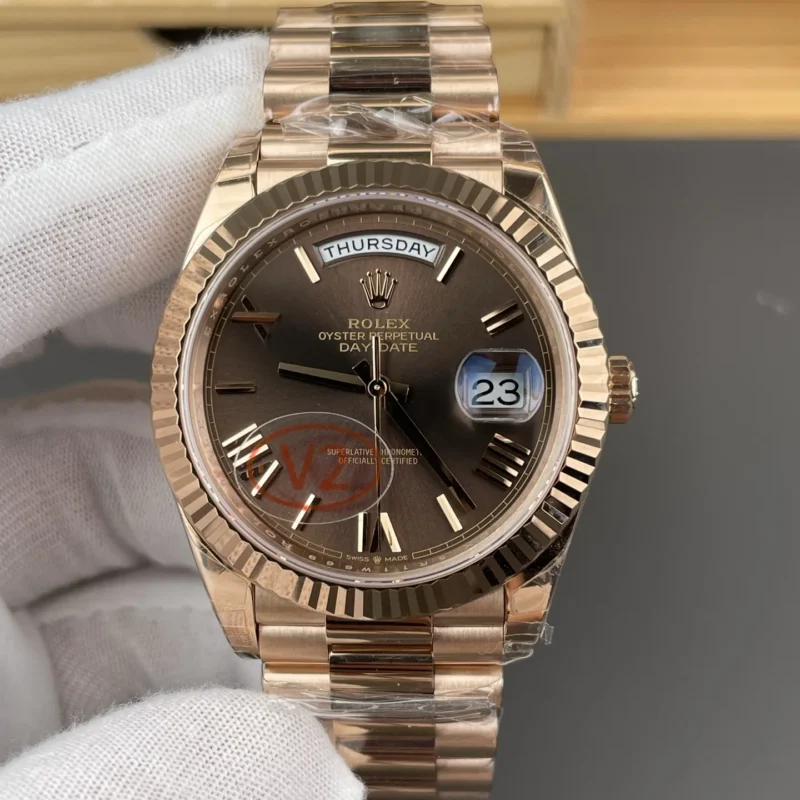 img01_3043_VS_劳力士_咖罗马DD_星期日志_40mm_3255机芯.webp Rolex 40mm