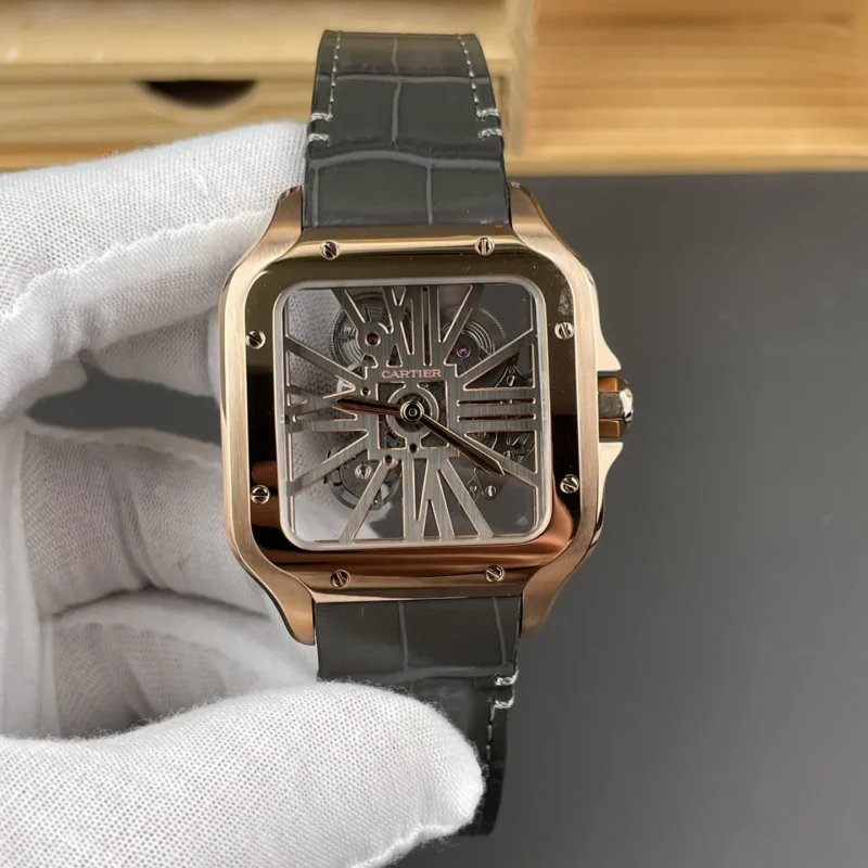img01_3065_RF_卡地亚_山度士_玫瑰金皮带镂空系列_9611_MC一体机芯.webp Cartier Santos Rose Gold