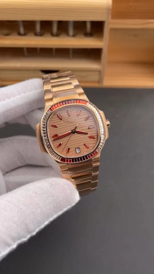 Patek Philippe Nautilus 7118 Rose Gold 35.2mm