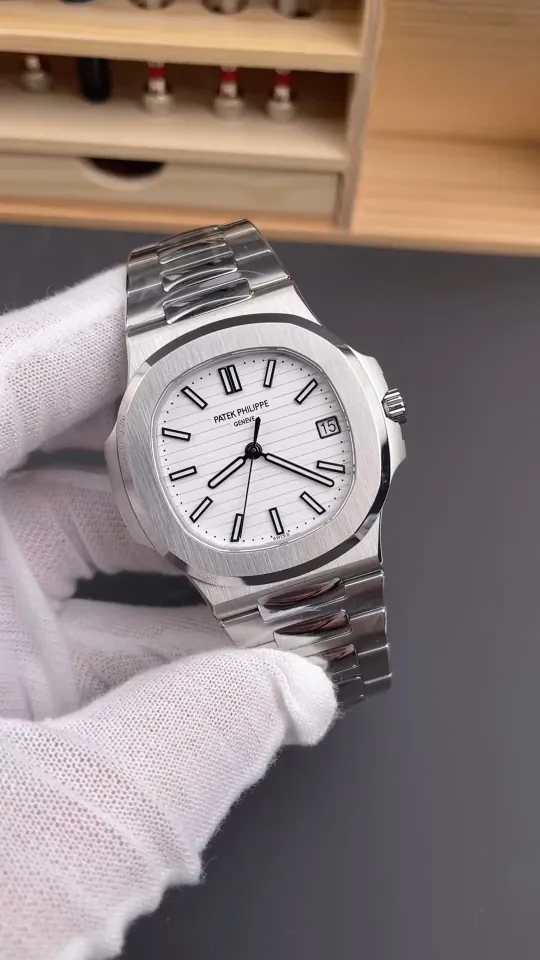 Patek Philippe Nautilus 5711 White 40mm