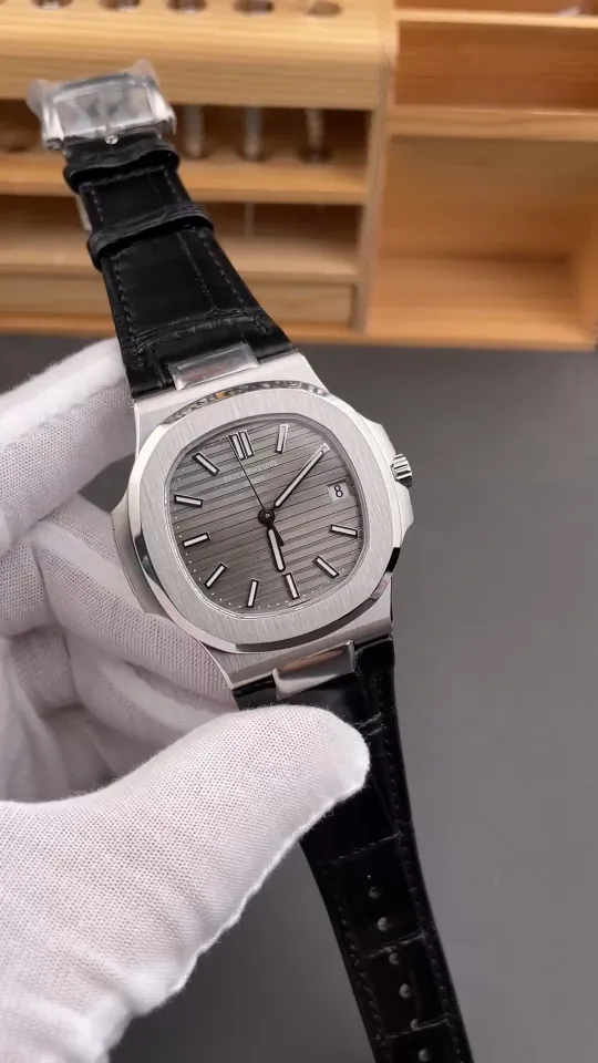 Patek Philippe Nautilus 5711 Grey Dial 40mm