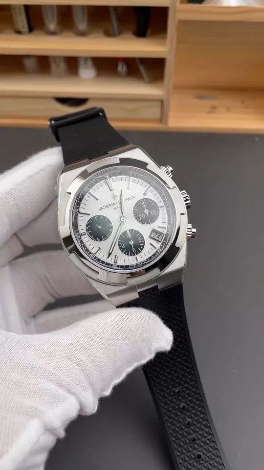 Vacheron Constantin Overseas 5500 Panda 42mm