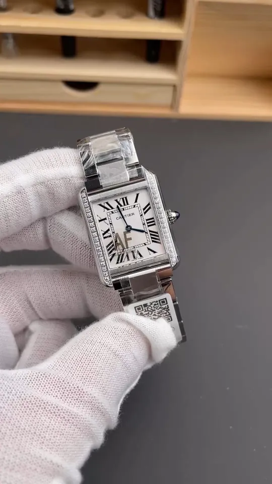 Cartier Tank Diamond Bezel 31x24.4mm