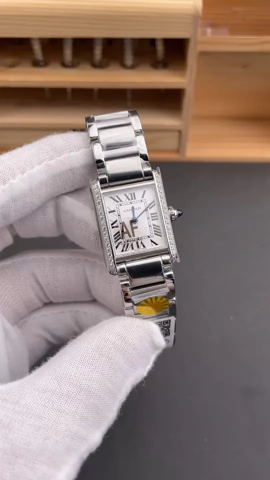 Cartier Tank Diamond Bezel 29.5x22mm