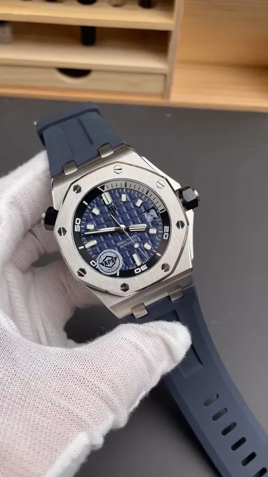 AP Royal Oak 15720 Blue Dial 42mm