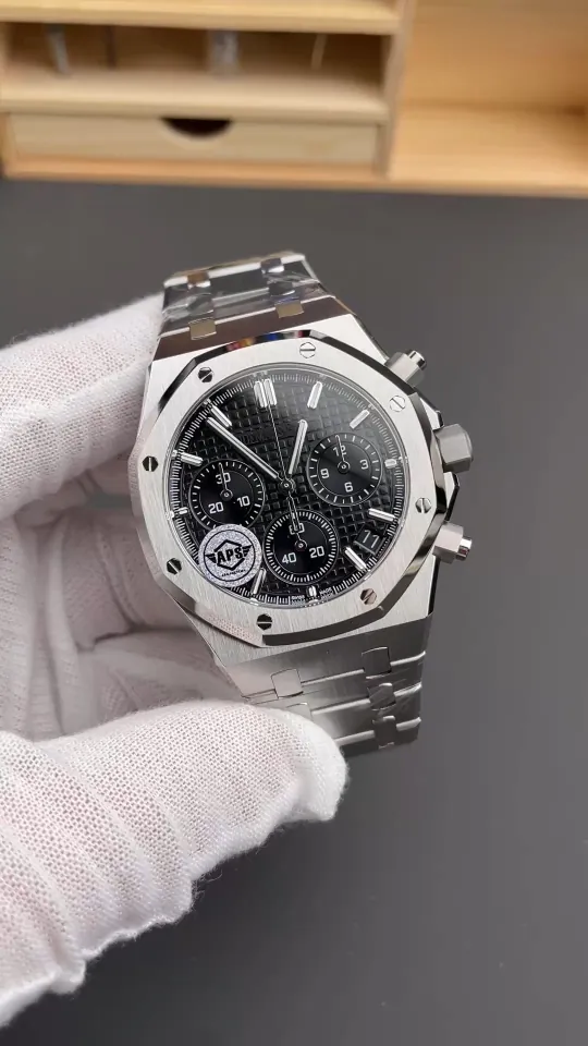 AP Royal Oak 26240 Black Dial 41mm