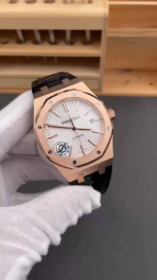 AP Royal Oak 15400 White Dial 41mm