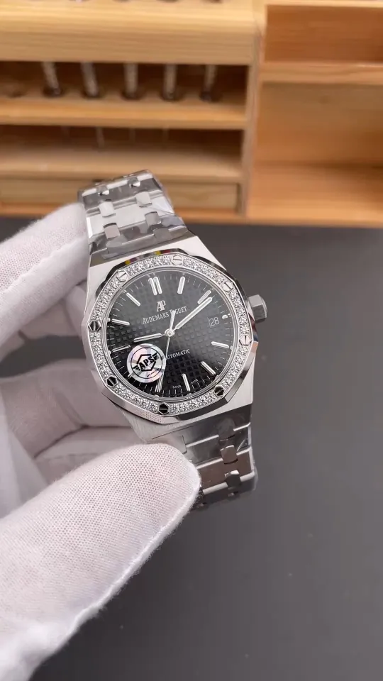AP Royal Oak 15451 Diamond Bezel 37mm