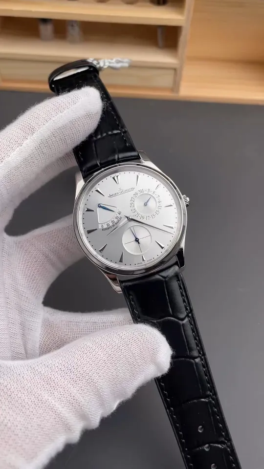 Jaeger-Le Coultre Master 39mm