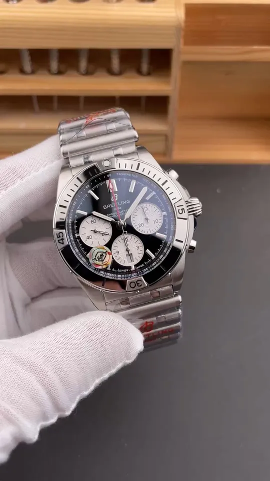 Breitling Chronomat B01 Black dialdual straps included 42mm