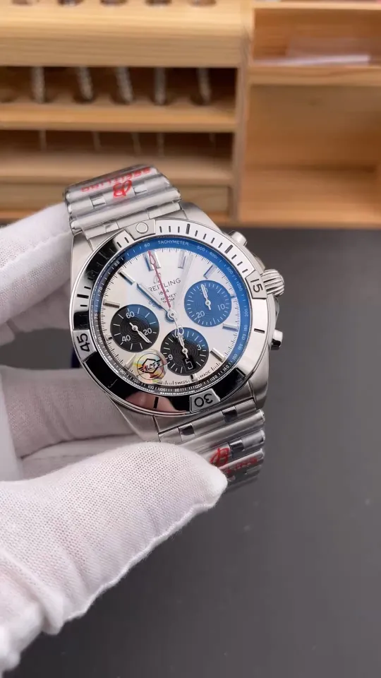 Breitling Chronomat B01 Silver dial 42mm