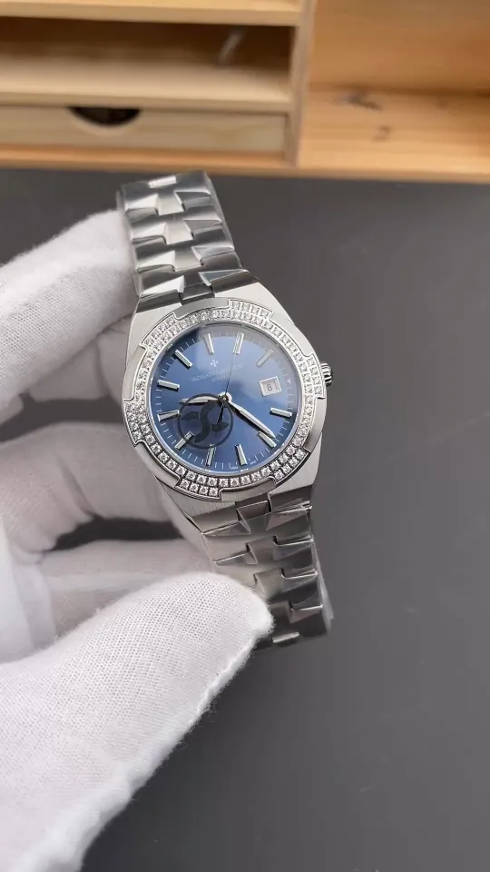 Vacheron Constantin Overseas 1205 V Diamond Bezel 33mm