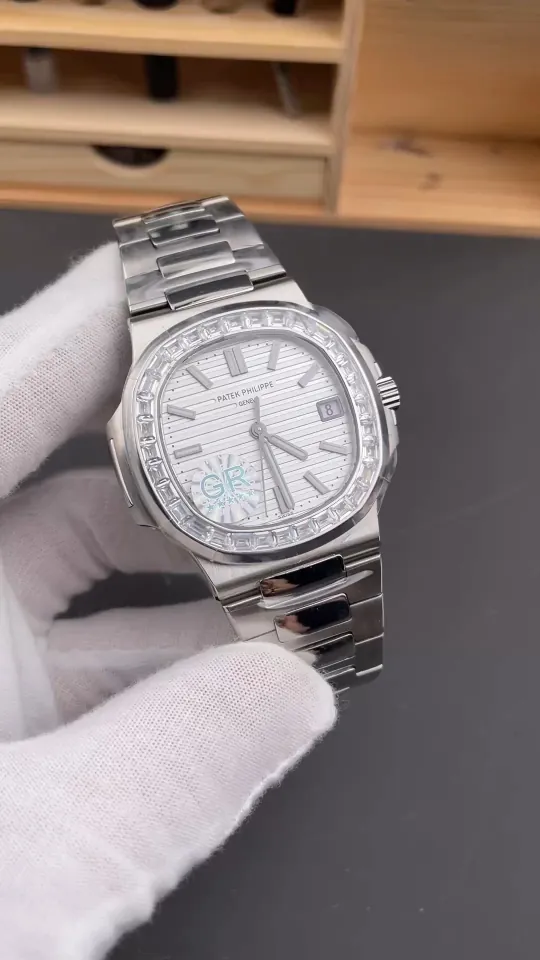 Patek Philippe Nautilus 5711 Baguette Diamond 40mm
