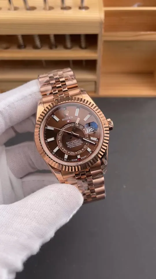 Rolex Sky-Dweller Rose Gold 42mm