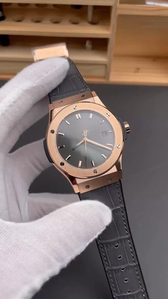 Hublot Classic Fusion Rose Gold 42mm