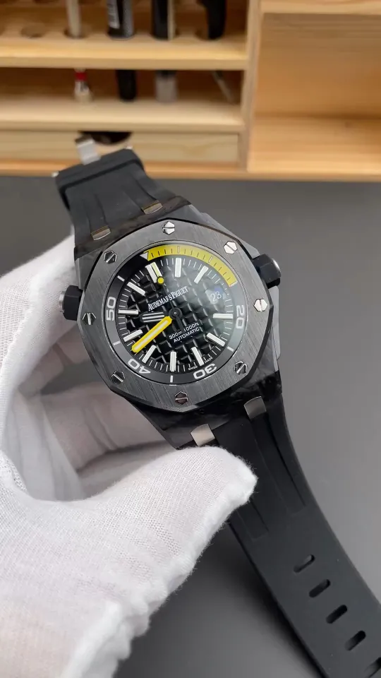 AP Royal Oak Offshore Carbon Fiber 42mm