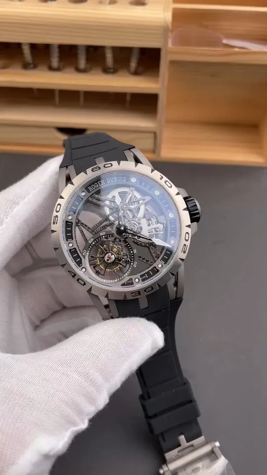 Roger Dubuis Excalibur Titanium 45mm