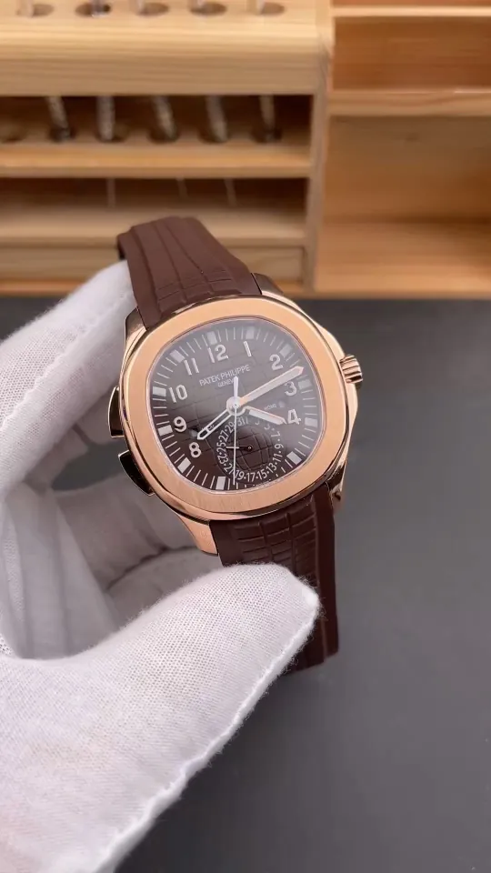 Patek Philippe Aquanaut Rose Gold 40.8mm