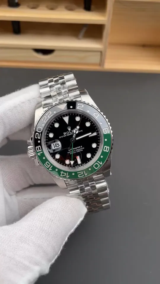 Rolex GMT-Master Black 40mm