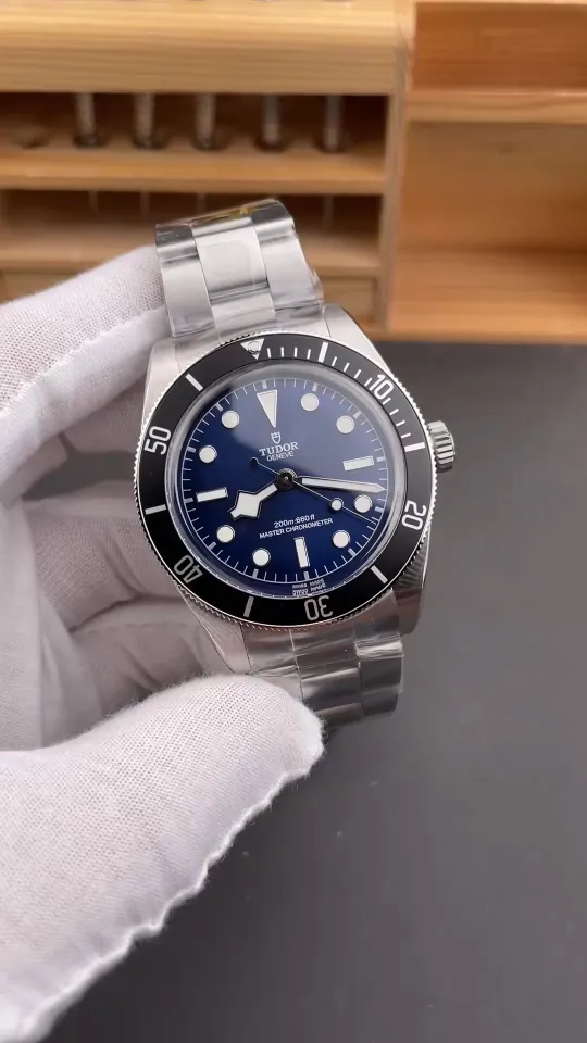 Tudor Black Bay M7943 Blue dial 68 43mm