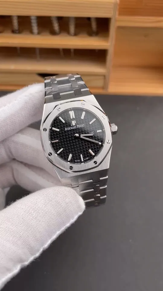 AP Royal Oak 67650 Black Dial 33mm