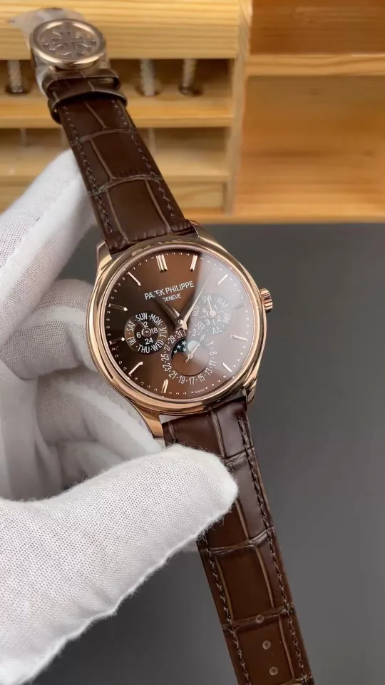Patek Philippe 5327 40mm