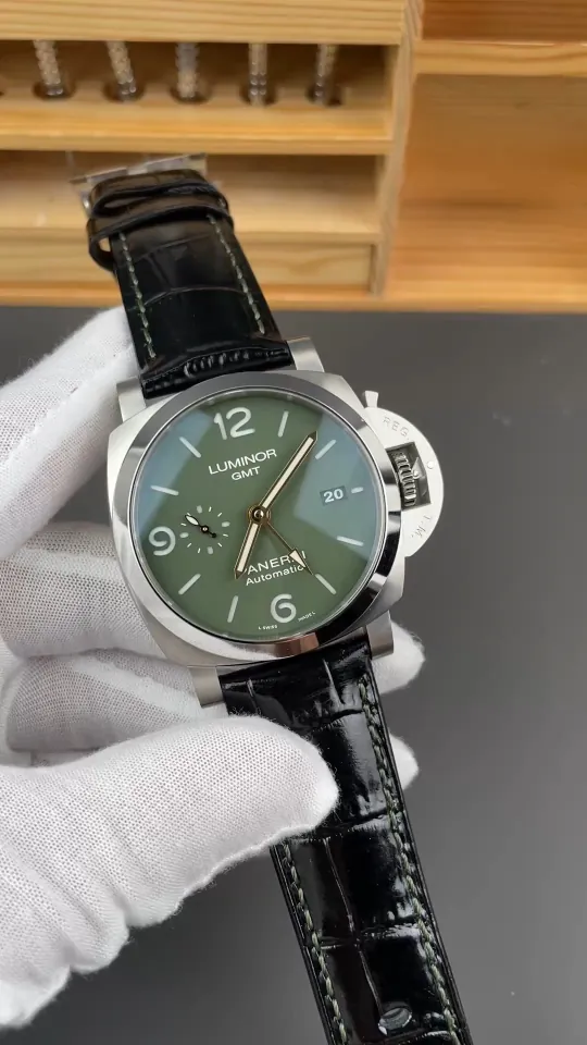 Panerai PAM1056 44mm