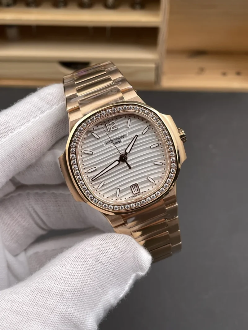 Patek Philippe Nautilus 7118 Rose Gold 35.2mm