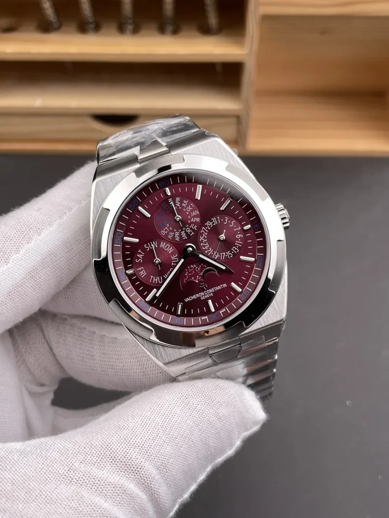 Vacheron Constantin Overseas 4300 Red Dial 41.5mm