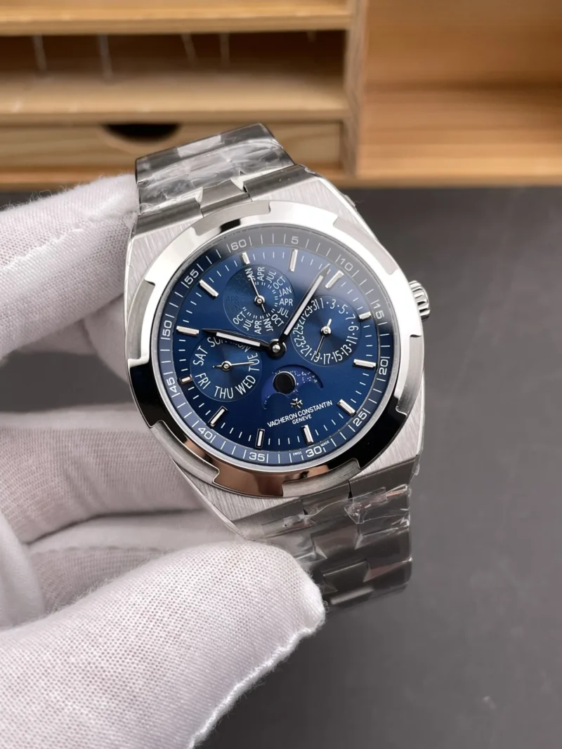 Vacheron Constantin Overseas 4300 Perpetual Calendar 41.5mm