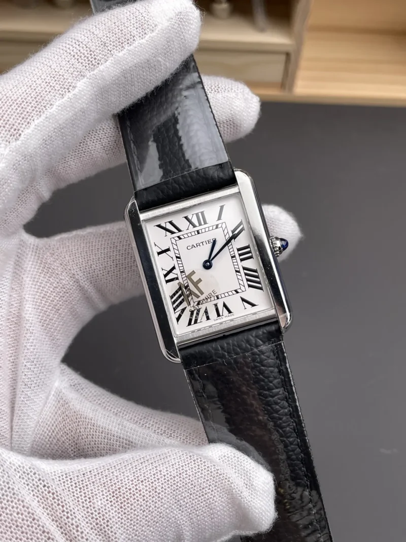 Cartier Tank Classic 34.8x27.4mm