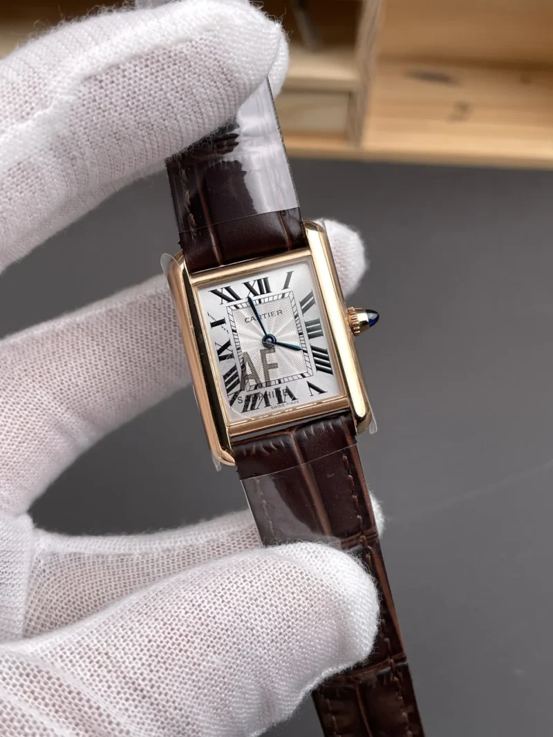 Cartier Tank New 29.5x22mm